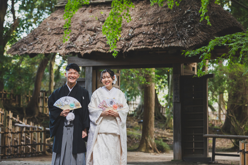 偕楽園中門にて