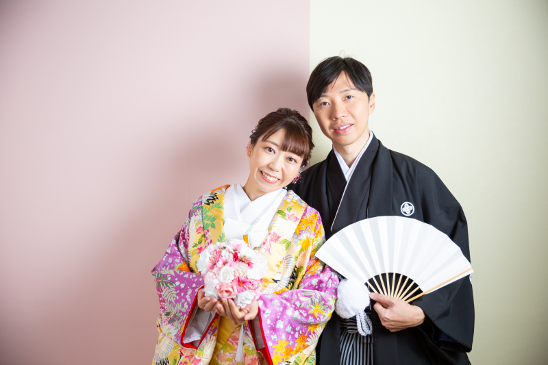 パステルカラー背景で