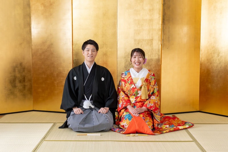 定番の金屏風前でも