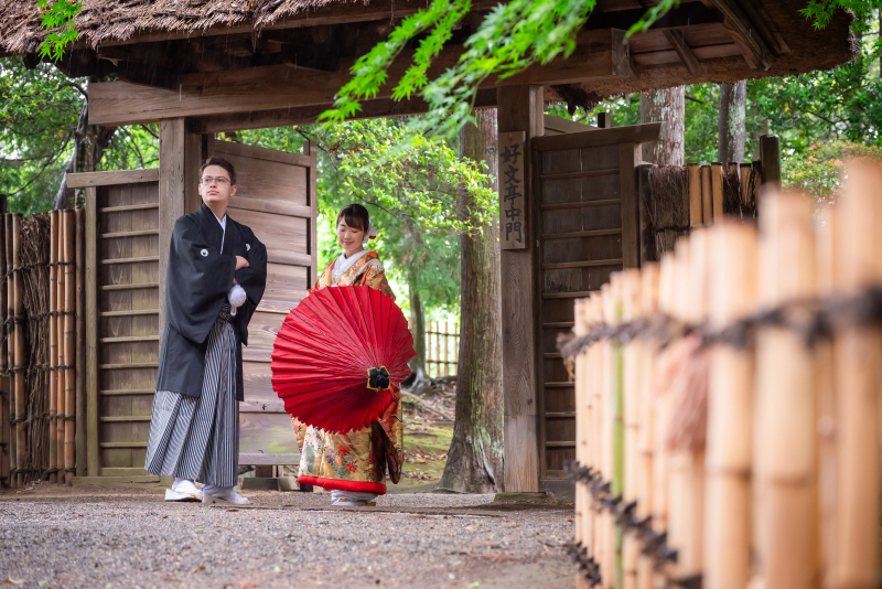 偕楽園中門にて