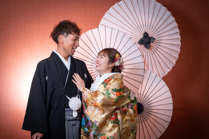 スタジオ背景：ブラウンバック