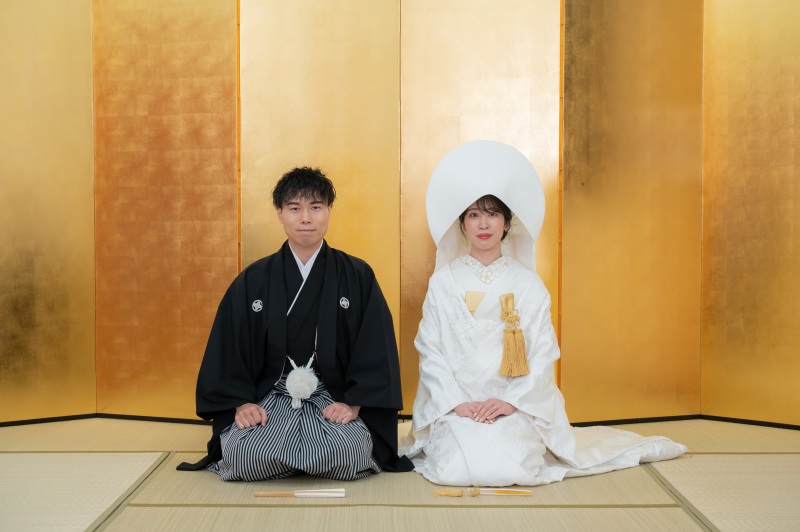 定番の金屏風前で