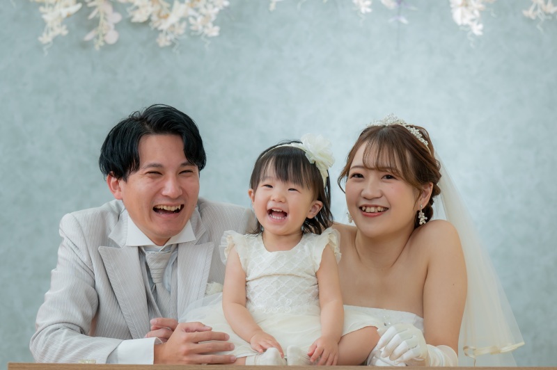 (12月)洋装スタジオ1着プラン＊ウェディングドレス＊お子様とご一緒に♪