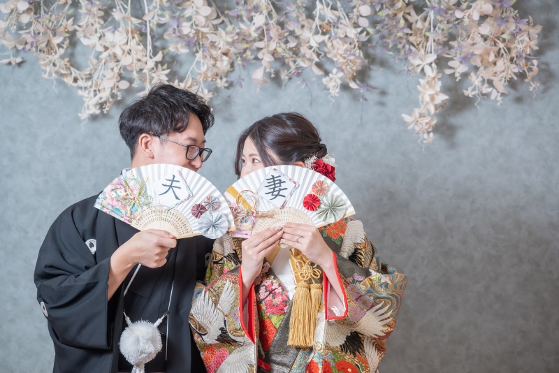 スタジオ背景：グレーバックフラワーにて