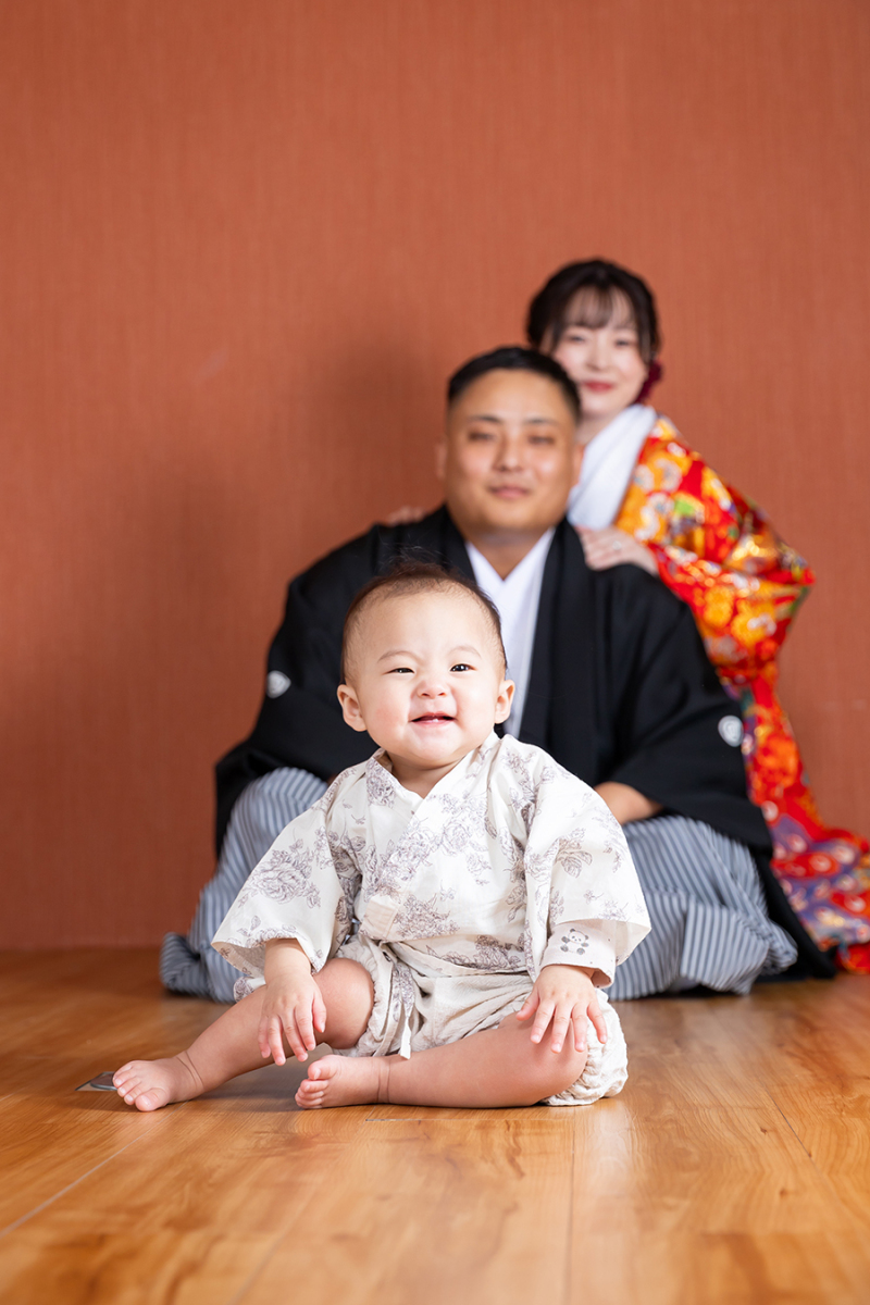 スタジオ背景：ブラウンバック