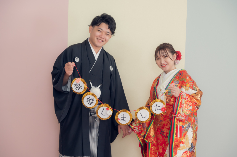 2着目の色打掛はスタジオで！