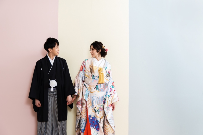 パステルカラーの背景で叶うカジュアル和装！