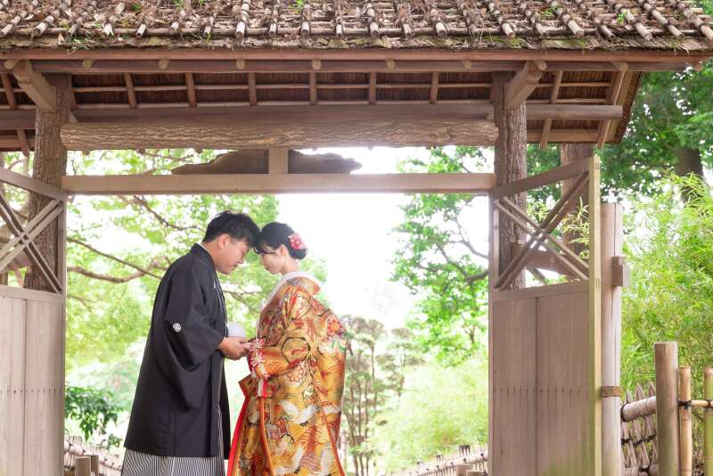 光が差し込む門で・・・