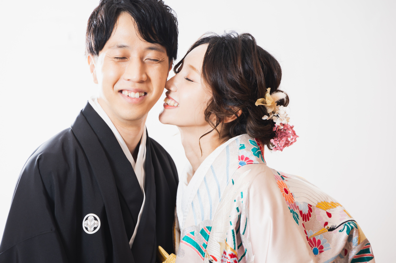 【12月撮影・和装・スタジオ】1着(データ80カット)背景8種*衣裳は40着から選択/グレードアップ料なし*データ最短3日後納品