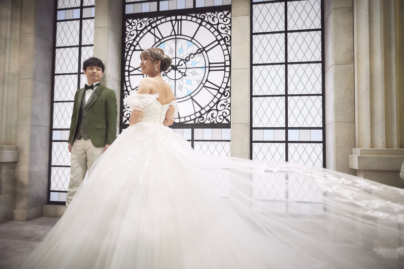 大きな時計の前で撮影！