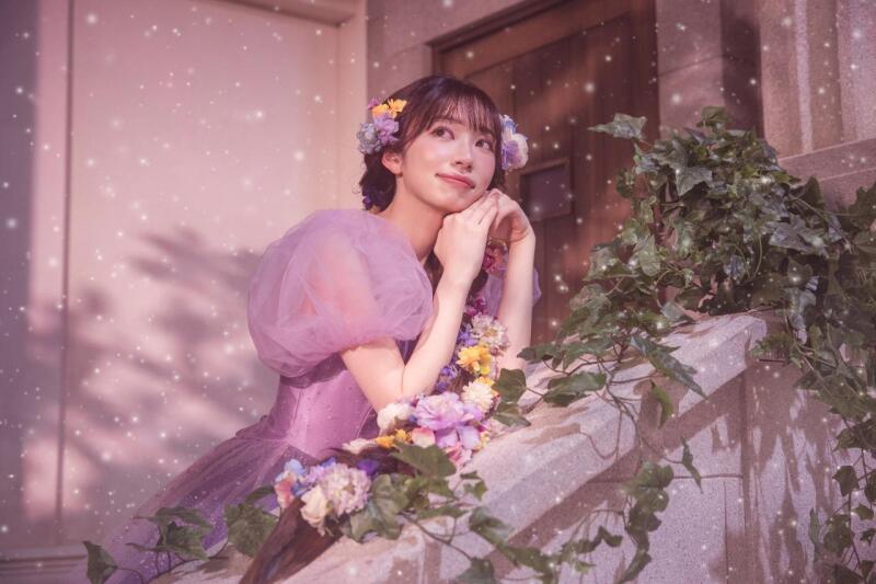 塔の中から外の景色を見ているイメージ...♪