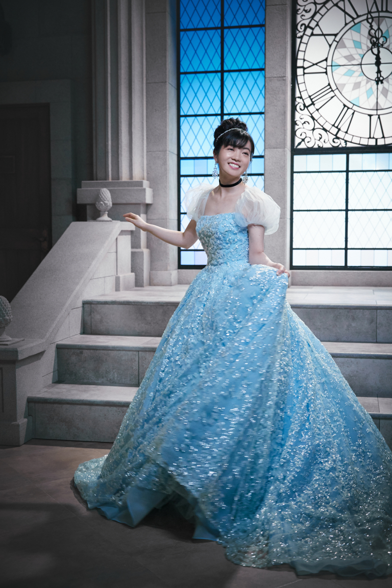 大時計の前でのダンスシーン♪