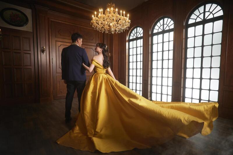 舞踏会に向かうシーン