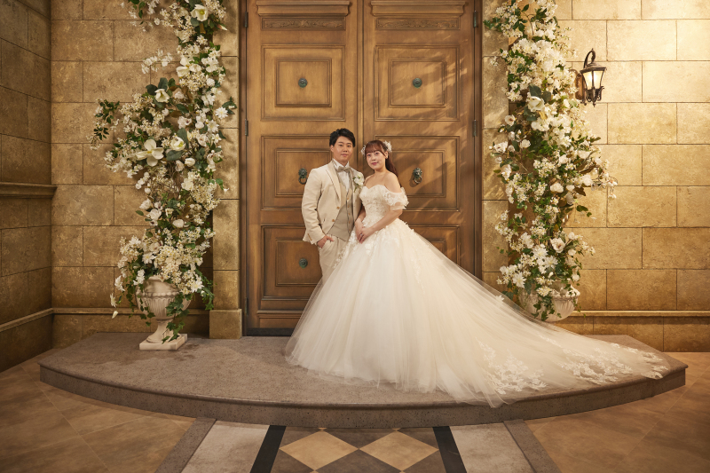 大きな扉の前での撮影！