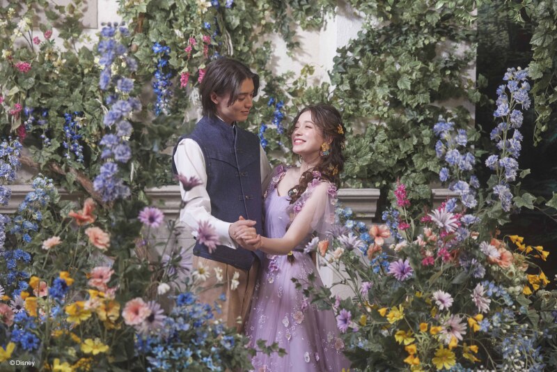 周りにあるお花で華やかに。