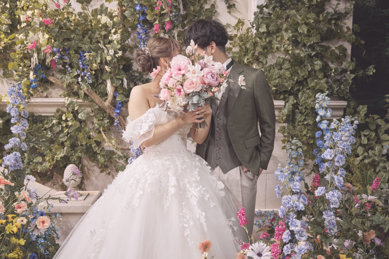 お花に囲まれた可愛い雰囲気で♪