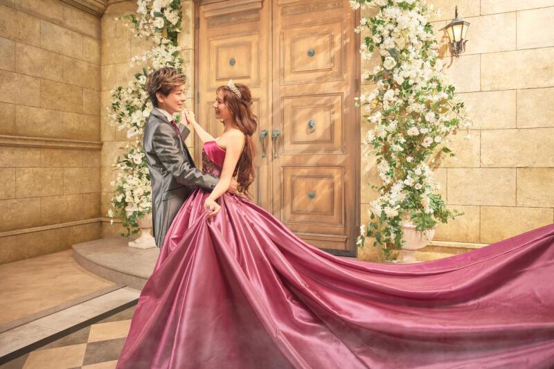 大扉前でダンスシーン！