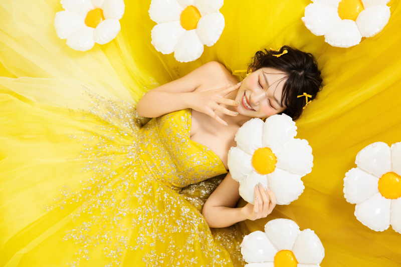 【推し活フォトプラン】お好きなカラー背景全10色・ドレス選び放題♪ 事前試着3着つきで安心 