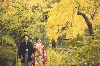 \撮影日限定開催/【紅葉ロケフォト】美しい紅葉を背景に三渓園で和装ロケーションフォト♪