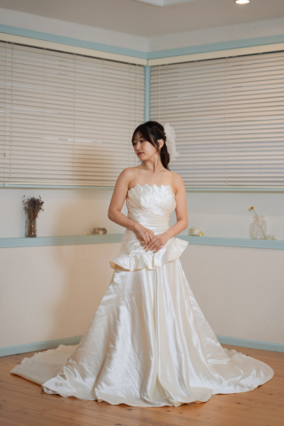 衣装・ドレス｜SEA SIDE WEDDINGのフォトウェディング・前撮り 