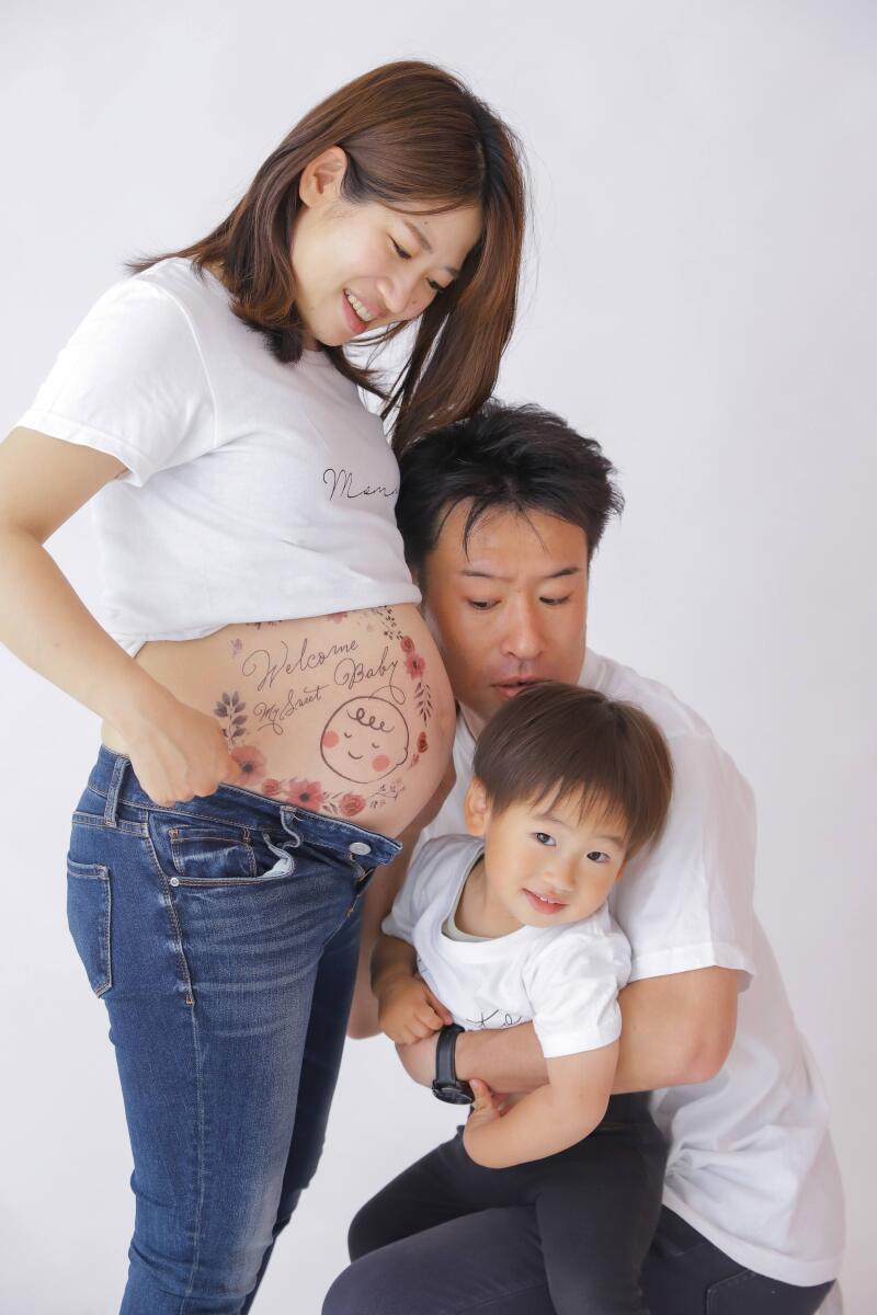 【今だけのマタニティ姿を♡】スタジオ撮影・衣装1着・マタニティベーシックプラン◇データ1枚&写真台紙付き◇