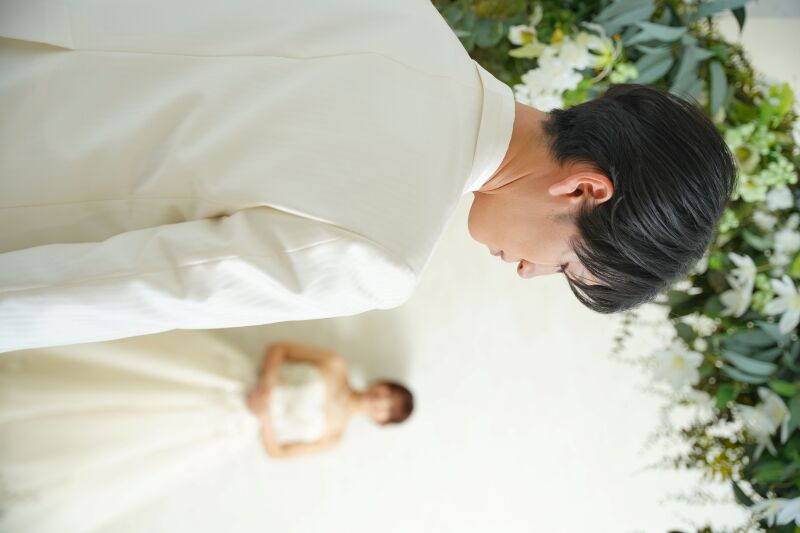 肩越しショット2