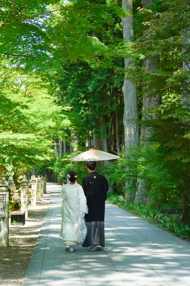 歩いていくと...