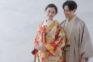 【衣装追加料金０円のコミコミ手ぶらパック】新婦様衣装２着・スタジオ・11月末まで撮影プラン《100カットデータ３日で納品》