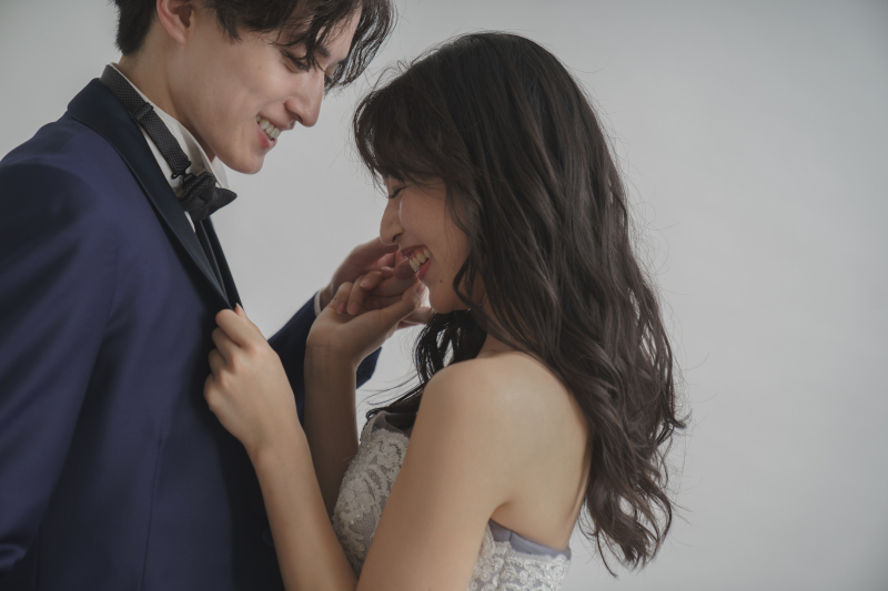 12月末までの撮影限定【スタジオ 衣装2着付き限定プラン】¥69000・ヘアメイク衣装2着30カットデータ付