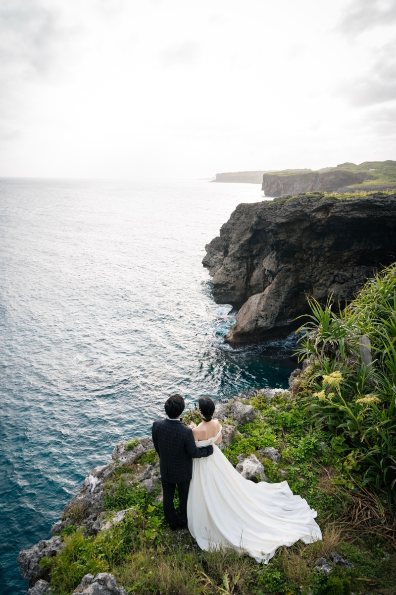ビーチから移動して崖スポット