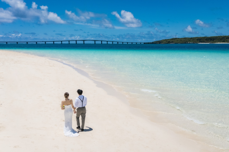 二人が見つめる先には。