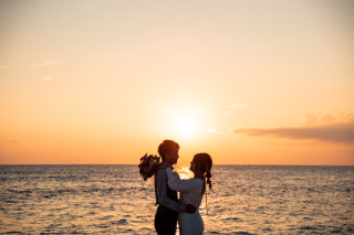 《持ち込み衣装で撮影》ビーチ+サンセットフォトウェディング☆