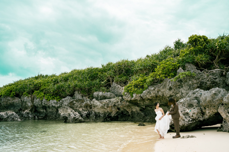 港にいたおじーに紹介されたビーチへ