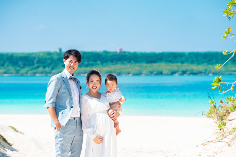 カジュアルな衣装で暑い日の撮影も