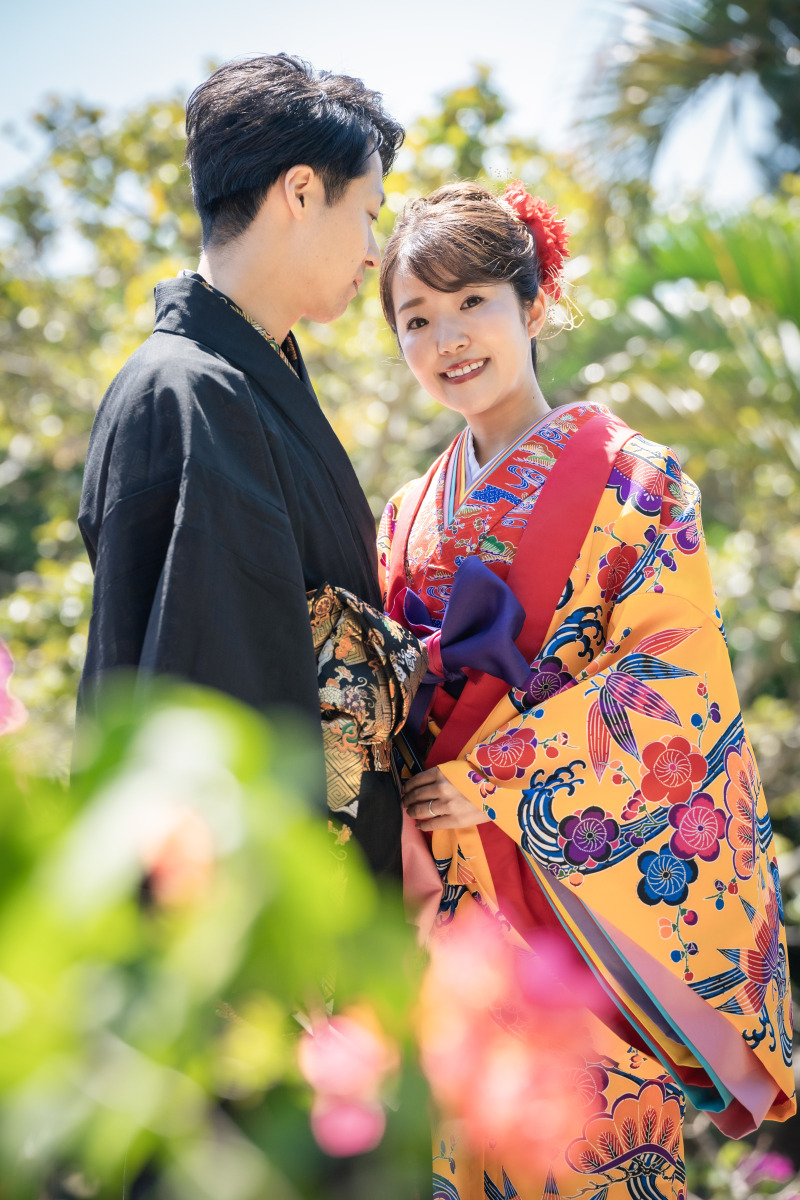 グリーンに映える琉球衣装