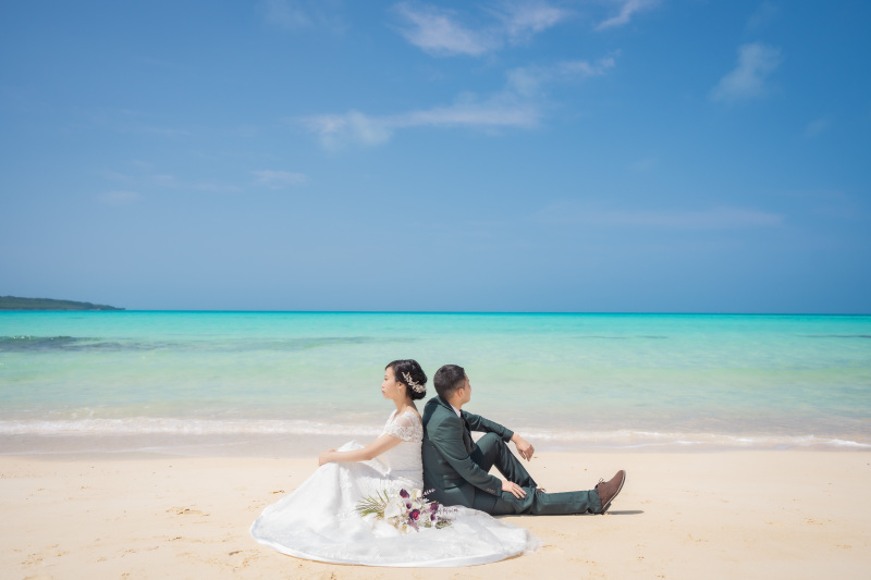 座ってかわいく