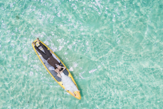 SUP追加～当店で、ご用意している物～・タオル（身体拭き用）・サンダル・ヌーブラ・新郎様の肌着（撮影後に、足を洗うお水のご用意）下着のお着替えを忘れずに（現地解散になる為、レンタカーのシートが濡れないようにタオルや、敷物をご用意お願いいたします！）