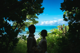 ショートムービー（１分間）フリー音源でのダイジェストムービーデータでの納品となります。宮古島は、綺麗な海はもちろん（与那覇前浜ビーチ・渡口の浜などなど）崖スポット（七又海岸・白鳥岬・東平安名崎など）是非お申し込みの際にお問い合わせ下さい！