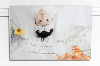 ・アクリルA４パネル一生に一回の思い出を、データでの保存もいいですが記念の日に見返せるように壁掛け出来るまた、記念のアルバムを、ご両親や、お爺ちゃんお婆ちゃんにプレゼントもいかがでしょうか？（パネル・アルバム作成には、約１か月～２か月頂いております）