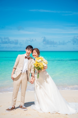 ムービー特急納品（７日以内）一生の思い出をすぐにお届け致します《全プランドローン付》宮古島の綺麗な景色を余すことなく残します 《キャンセル料なし》雨天や旅程変更に柔軟に対応いたします《豊富な衣装や小物》衣装の他に豊富なブーケやアクセサリーも追加料金なし