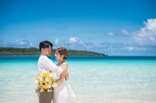まだ間に合う！８～９月撮影限定のフォトレイト限定プラン！ビーチ+グリーンの２ロケ撮影♬【通常価格より￥33,000お得！】