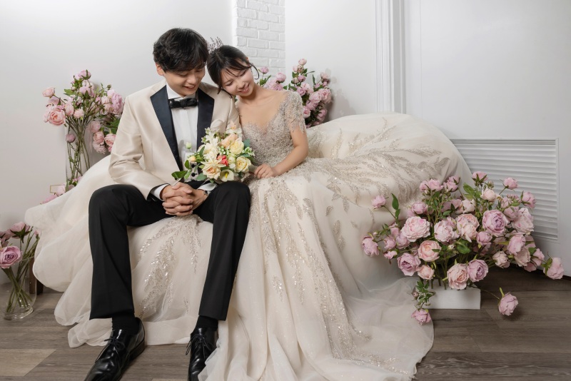 30シーンから選べる！【10Pアルバムプラン】洋装１着、メインスタジオ撮影