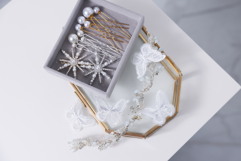 ヘアアクセサリー