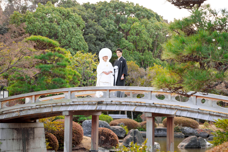 大仙公園日本庭園の代表的な橋の上で♪