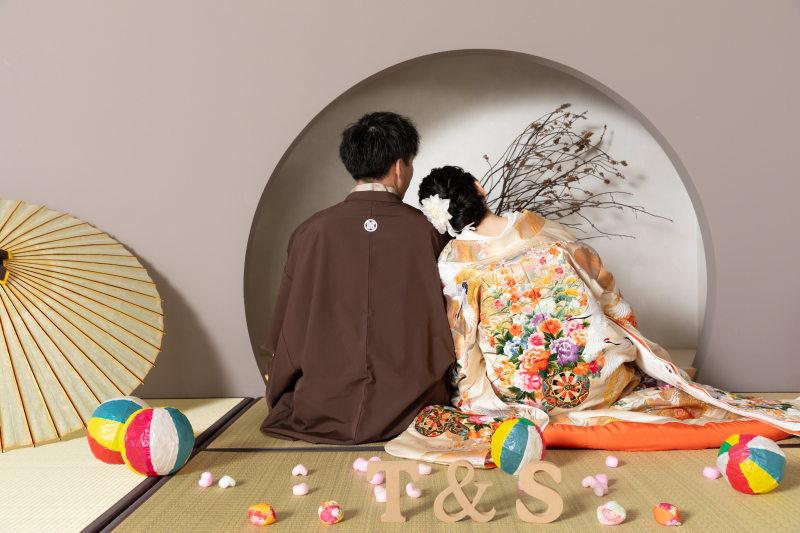 新郎様の肩に。。。