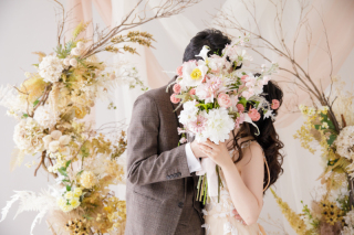 おしゃれなスタジオ内での洋装撮影♡