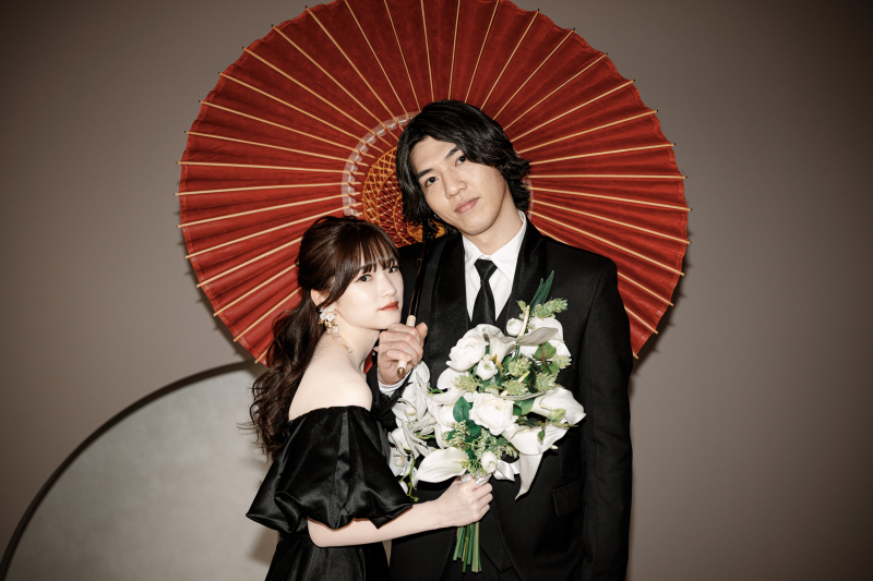 ブラックドレスでかっこよくスタジオ撮影☆