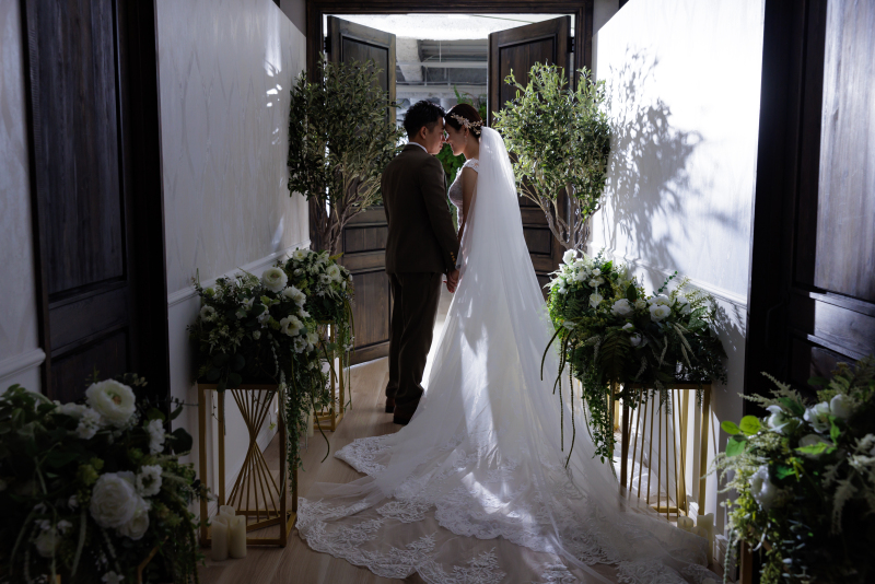 大きな扉の前で!