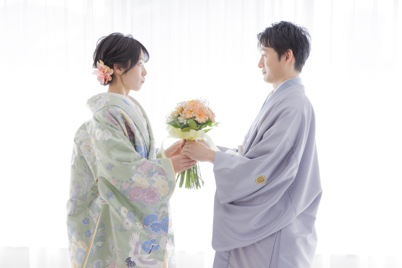 仲良しなお二人の和装洋装スタジオ撮影♪