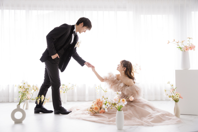 自然光をバックに